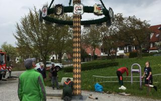 Maibaum Aufbau 2016